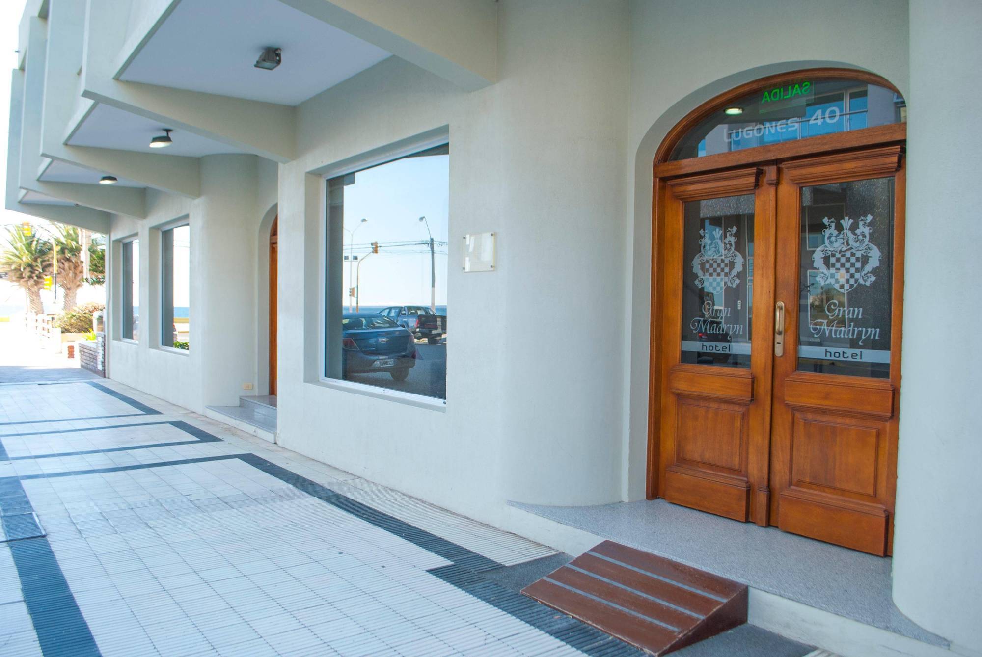 Hotel Gran Madryn Puerto Madryn Bagian luar foto